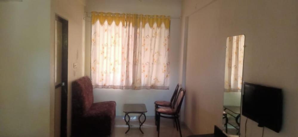 Hotel Rajendra Chinchani 外观 照片